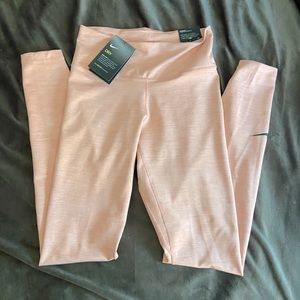 Nike xs training leggings